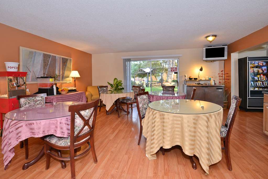 Sunrise Garden Suites Таквіла Ресторан фото