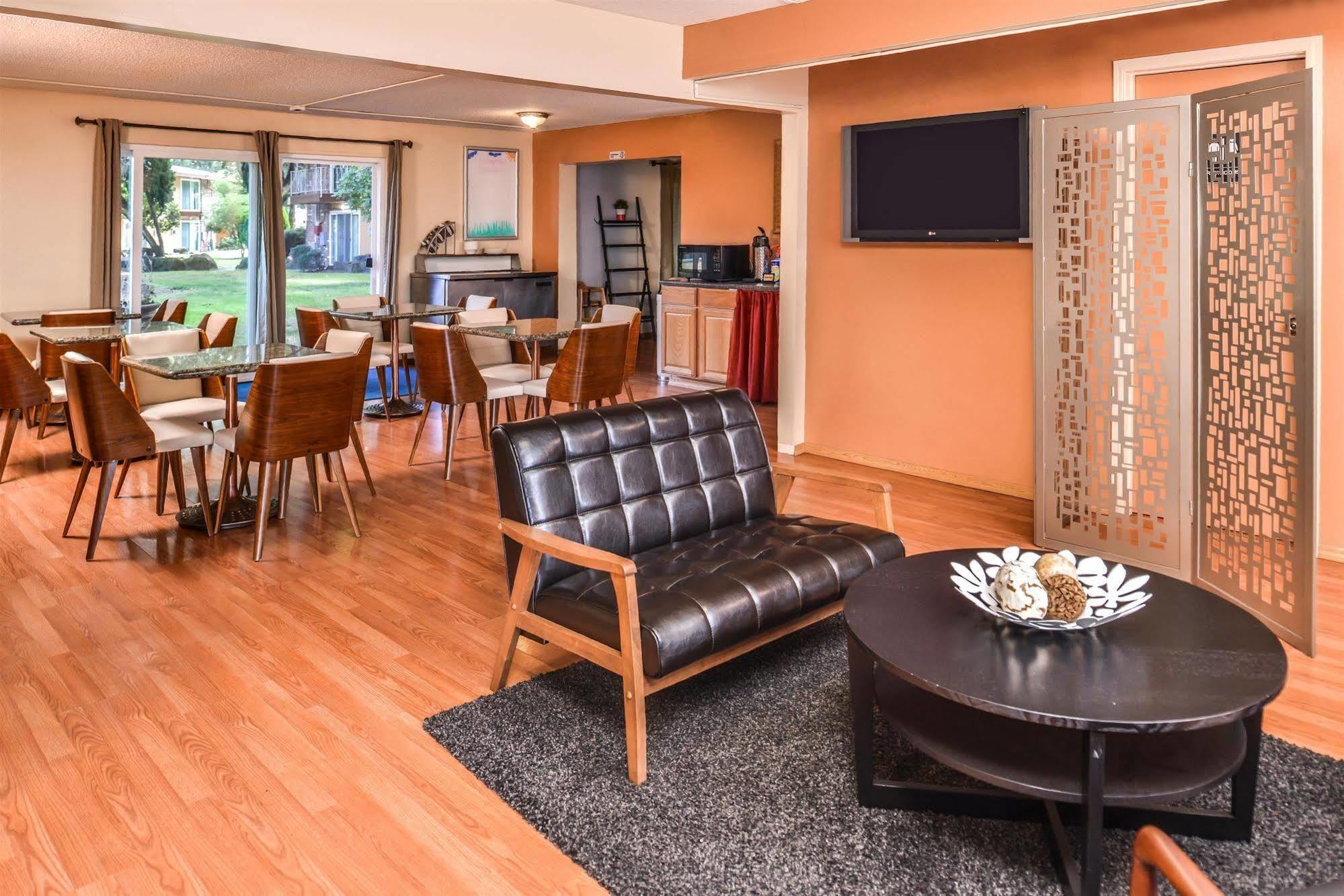 Sunrise Garden Suites Таквіла Екстер'єр фото